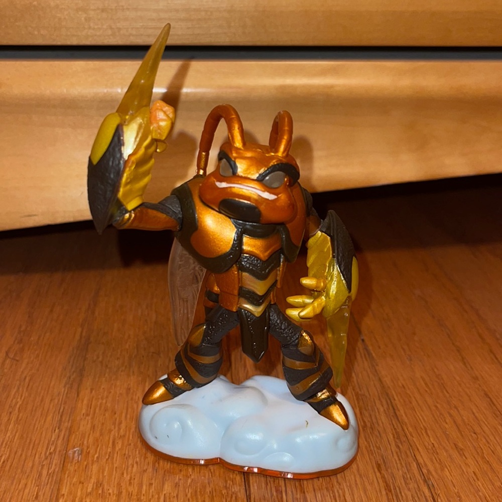 Skylander Character “Swarm”